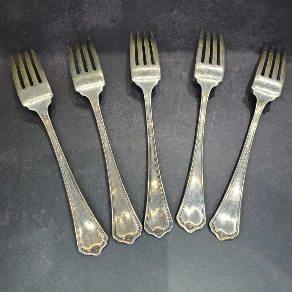 Set of 5 Vintage WM A Rogers Silverplate Raleigh Dinner Forks Geometric Design
